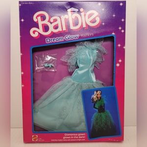 Vintage Barbie Dream Glow Fashions Glamorous Gown #2190